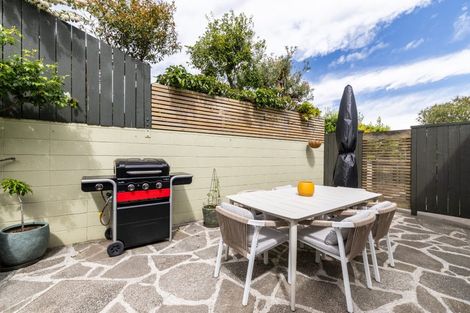 Photo of property in 33 Reeve Drive, Havelock North, 4130