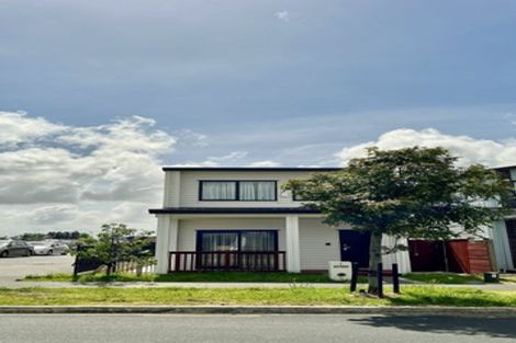 Photo of property in 1 Faithful Drive, Karaka, Papakura, 2113