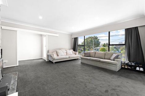 Photo of property in 18 Murray Road, Te Atatu Peninsula, Auckland, 0610