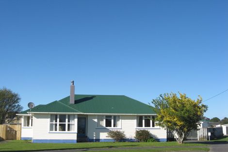 Photo of property in 7 Holland Crescent, Bulls, 4818