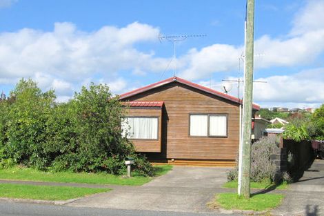 Photo of property in 10 Eastern Beach Road, Eastern Beach, Auckland, 2012