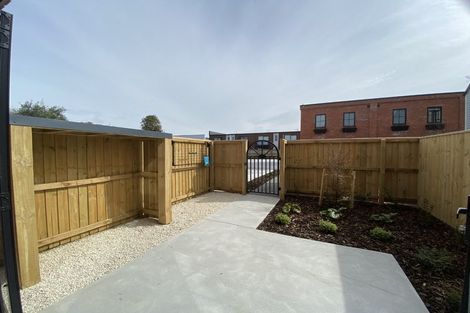 Photo of property in 4/25 Bunyan Street, Waltham, Christchurch, 8023