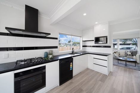 Photo of property in 1/27 Halsey Road, Manurewa, Auckland, 2102