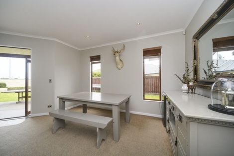 Photo of property in 196 Kelvin Grove Road, Kelvin Grove, Palmerston North, 4414