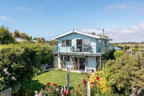 Photo of property in 20a Swindells Road, Waikuku Beach, 7473