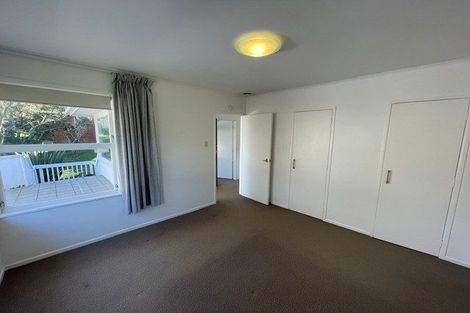 Photo of property in 15 Agincourt Street, Glenfield, Auckland, 0629