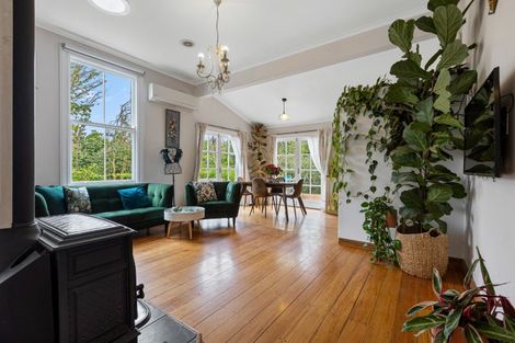 Photo of property in 840 Pukearuhe Road, Waiiti, Urenui, 4377