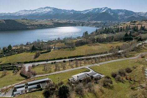 Photo of property in 16 Hayes View Lane, Lake Hayes, Queenstown, 9371