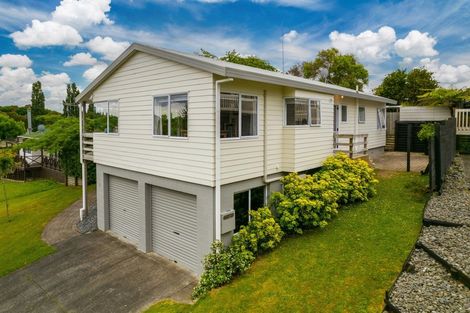 Photo of property in 1 Moreland Avenue, Pukete, Hamilton, 3200