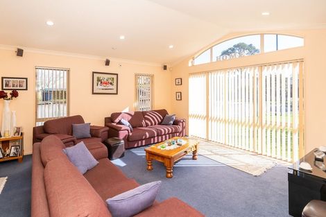 Photo of property in 25 Limousin Place, Grandview Heights, Hamilton, 3200