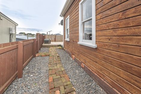 Photo of property in 23 Ruapehu Street, Castlecliff, Whanganui, 4501
