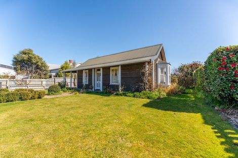 Photo of property in 114 Talbot Street, Geraldine, 7930