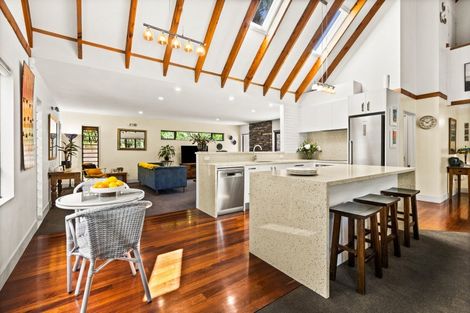 Photo of property in 82 Tauroa Road, Havelock North, 4130