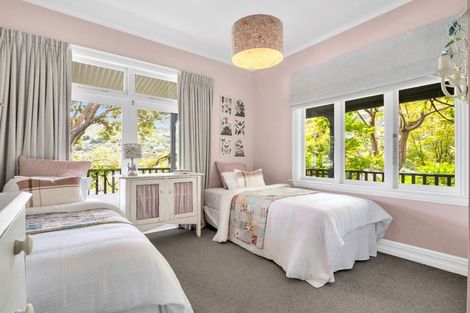 Photo of property in 40 Reserve Terrace, Lyttelton, 8082