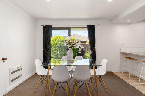 Photo of property in 2/117a Prestons Road, Redwood, Christchurch, 8051