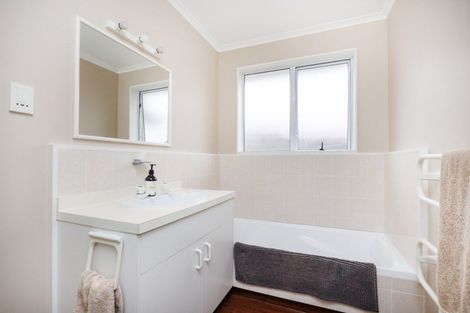 Photo of property in 34 Jefferson Crescent, Milson, Palmerston North, 4414