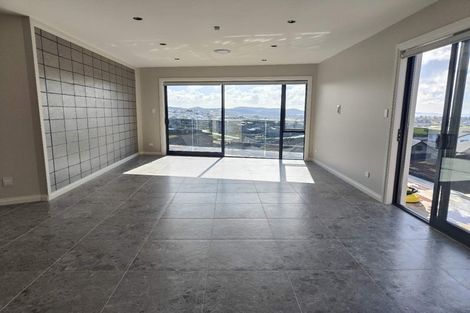 Photo of property in 82 Wainui Road, Silverdale, 0932