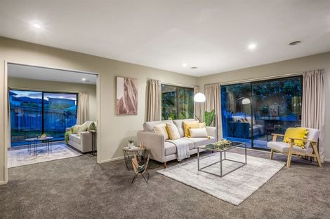 Photo of property in 7 Kaweka Close, Aotea, Porirua, 5024