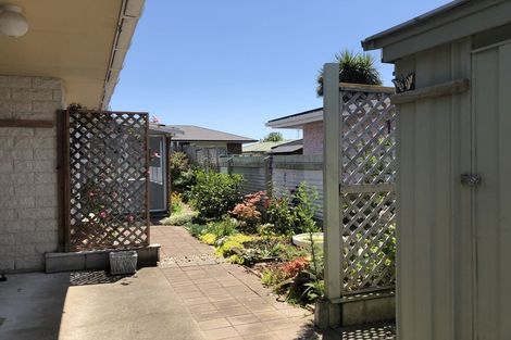 Photo of property in 13 Kent Street, Levin, 5510