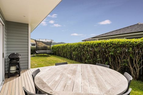 Photo of property in 106 Amesbury Drive, Churton Park, Wellington, 6037