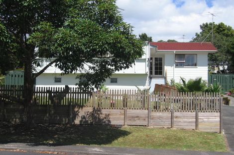 Photo of property in 33 Spinella Drive, Bayview, Auckland, 0629