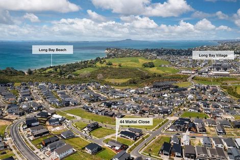 Photo of property in 44 Waitai Close, Long Bay, 0630