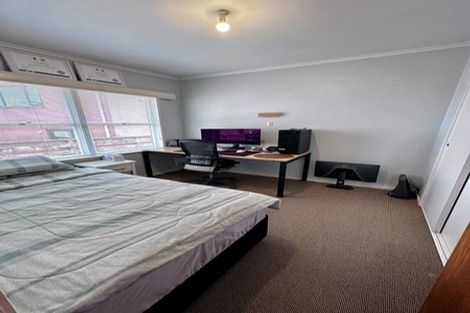 Photo of property in 2/38 Knightsbridge Drive, Forrest Hill, Auckland, 0620