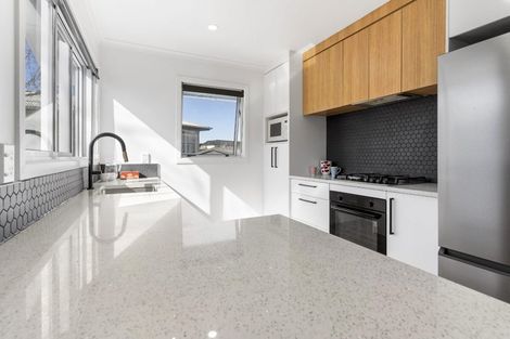 Photo of property in 20b Adams Road, Manurewa, Auckland, 2102