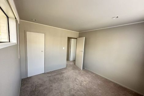Photo of property in 10 Granville Drive, Massey, Auckland, 0614