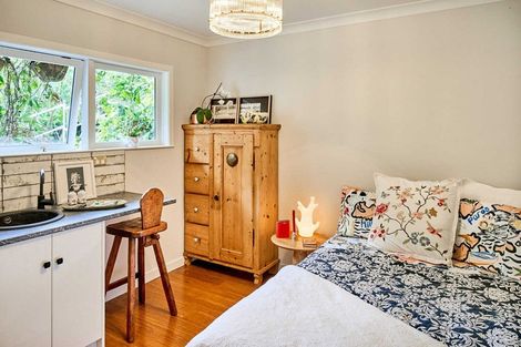 Photo of property in 15 Waitohu Road, York Bay, Lower Hutt, 5013