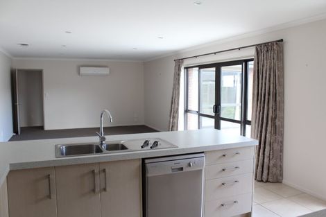 Photo of property in 7 Trauzer Place, Flagstaff, Hamilton, 3210