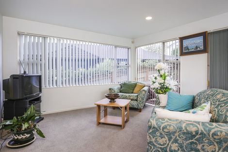 Photo of property in 5 Sailfish Drive, West Harbour, Auckland, 0618