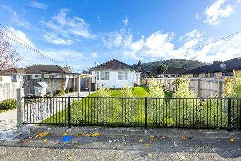 Photo of property in 121 Thackeray Street, Trentham, Upper Hutt, 5018
