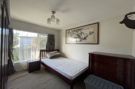 Photo of property in 1/2 Brian Avenue, Forrest Hill, Auckland, 0620