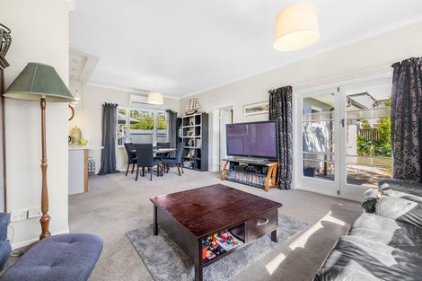 Photo of property in 1/61 Searells Road, Strowan, Christchurch, 8052