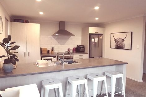 Photo of property in 10 Pakanga Grove, Pyes Pa, Tauranga, 3112