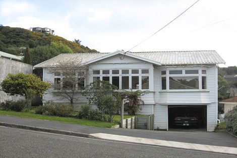 Photo of property in 32 Monaghan Avenue, Karori, Wellington, 6012