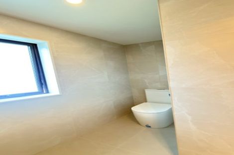 Photo of property in 9d Mander Place, Bucklands Beach, Auckland, 2012