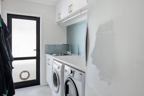 Photo of property in 84 Pakanga Grove, Pyes Pa, Tauranga, 3112