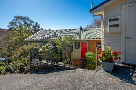 Photo of property in 19 Matipo Terrace, Toi Toi, Nelson, 7010