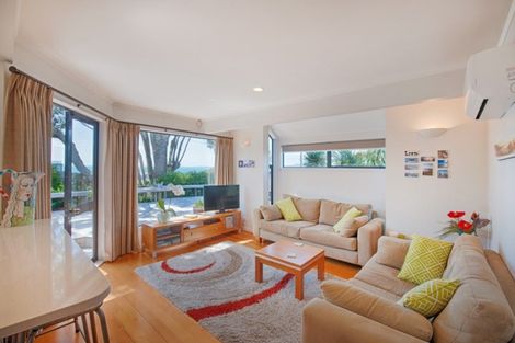Photo of property in 7a View Road, Campbells Bay, Auckland, 0630