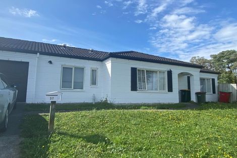 Photo of property in 37 Senator Drive, Manurewa, Auckland, 2105