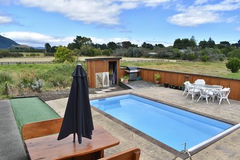Photo of property in 12 Te Horo Beach Road, Te Horo, Otaki, 5581