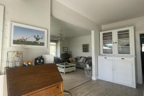 Photo of property in 43 Saint Johns Avenue, Palmerston North, 4414