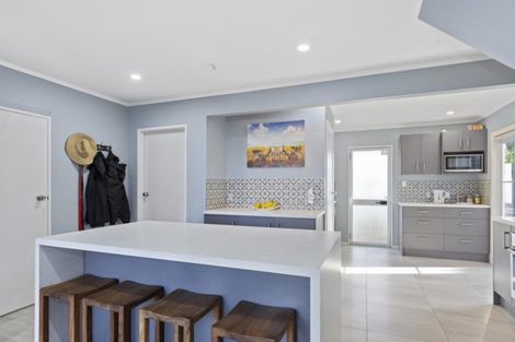 Photo of property in 1219 Papamoa Beach Road, Papamoa Beach, Papamoa, 3118