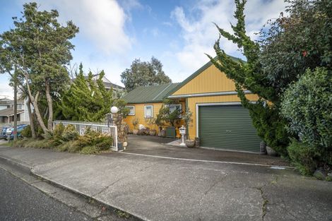 Photo of property in 24 Penryn Drive, Camborne, Porirua, 5026