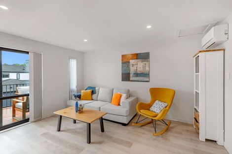 Photo of property in 12 Parenga Lane, Kumeu, 0810