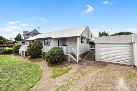 Photo of property in 215 Maeroa Road, Maeroa, Hamilton, 3200