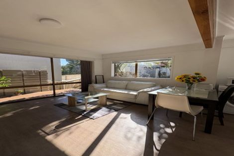 Photo of property in 14 Oaktree Avenue, Browns Bay, Auckland, 0630