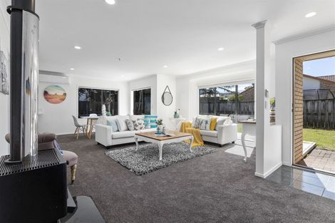 Photo of property in 78 Sheriff Place, Randwick Park, Auckland, 2105